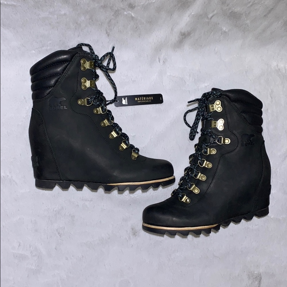 Sorel Conquest Wedge Boots Sz 7